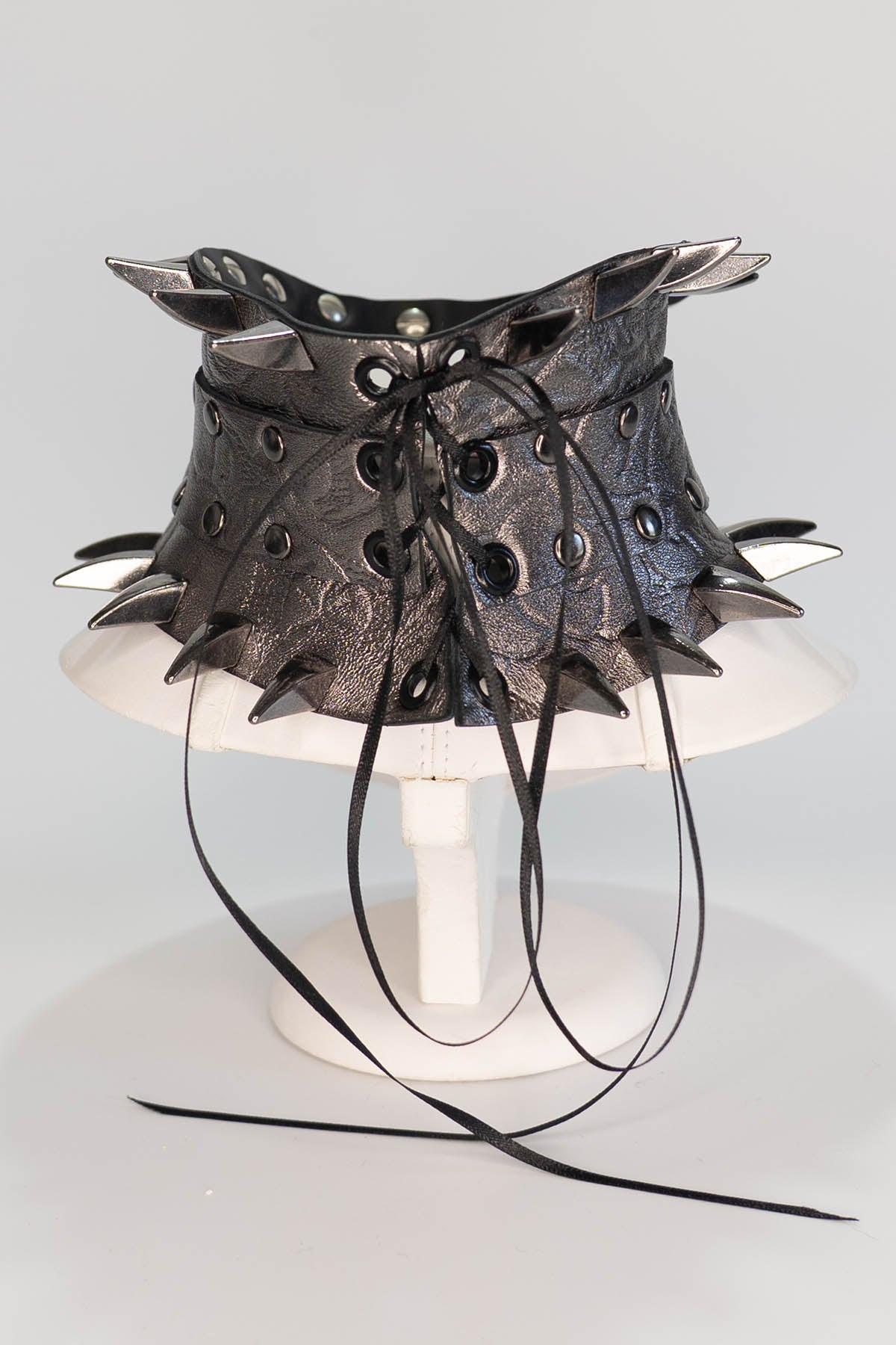 Dark Silver Leather Posture Collar with Claws