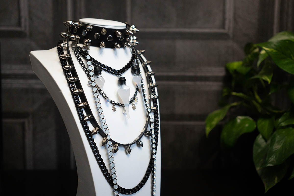 Milk of the Poppy Choker