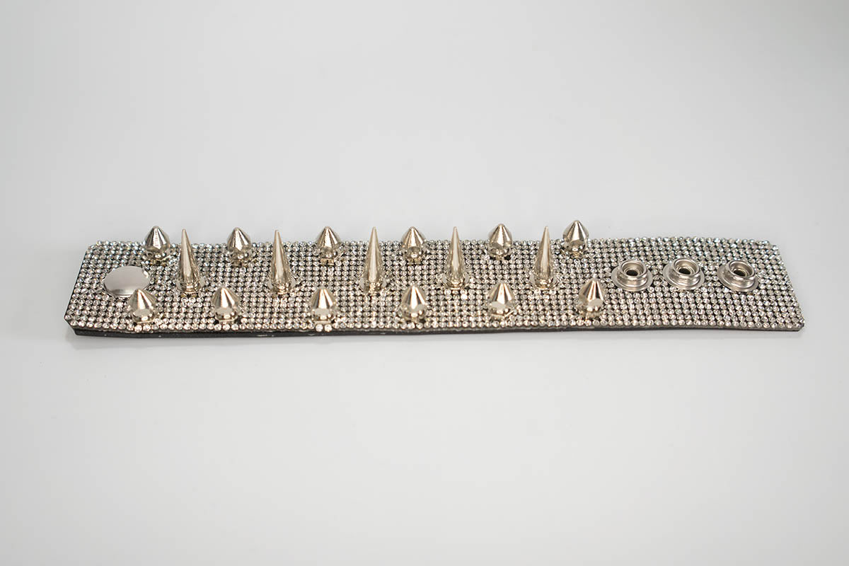 Deviant Cuff in Silver
