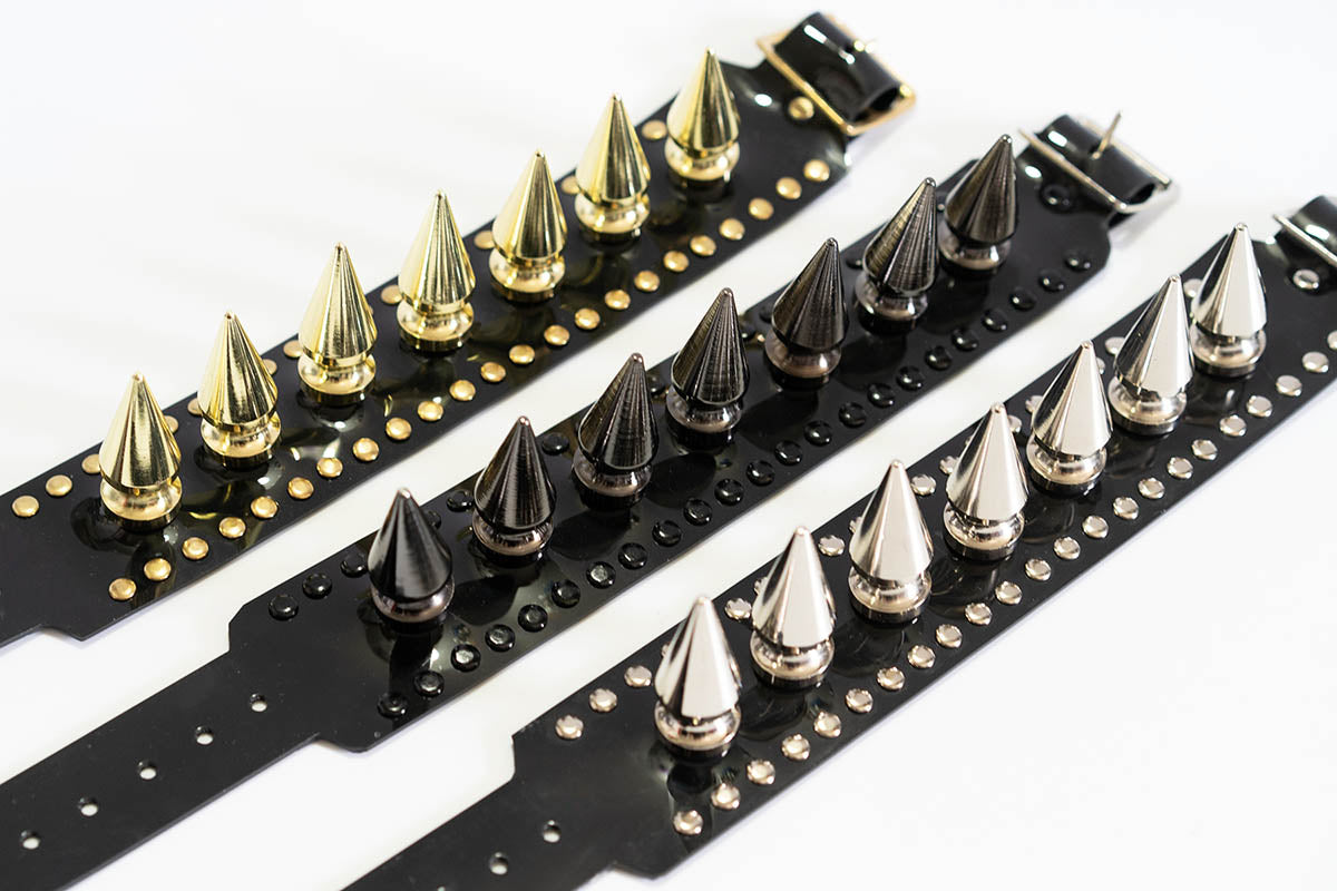 Diva Giant Spikes Choker