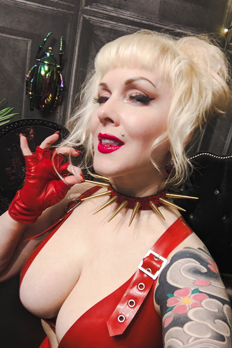 Danger Choker in Red