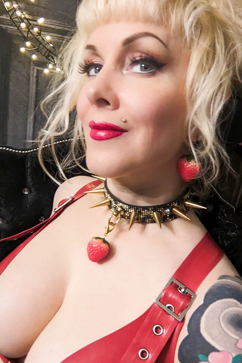 Temptation Choker in Leopard