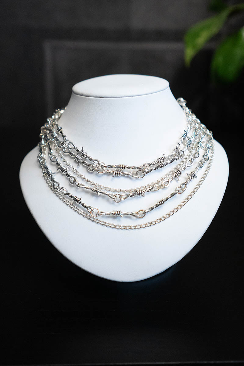 Venus Demure Necklace