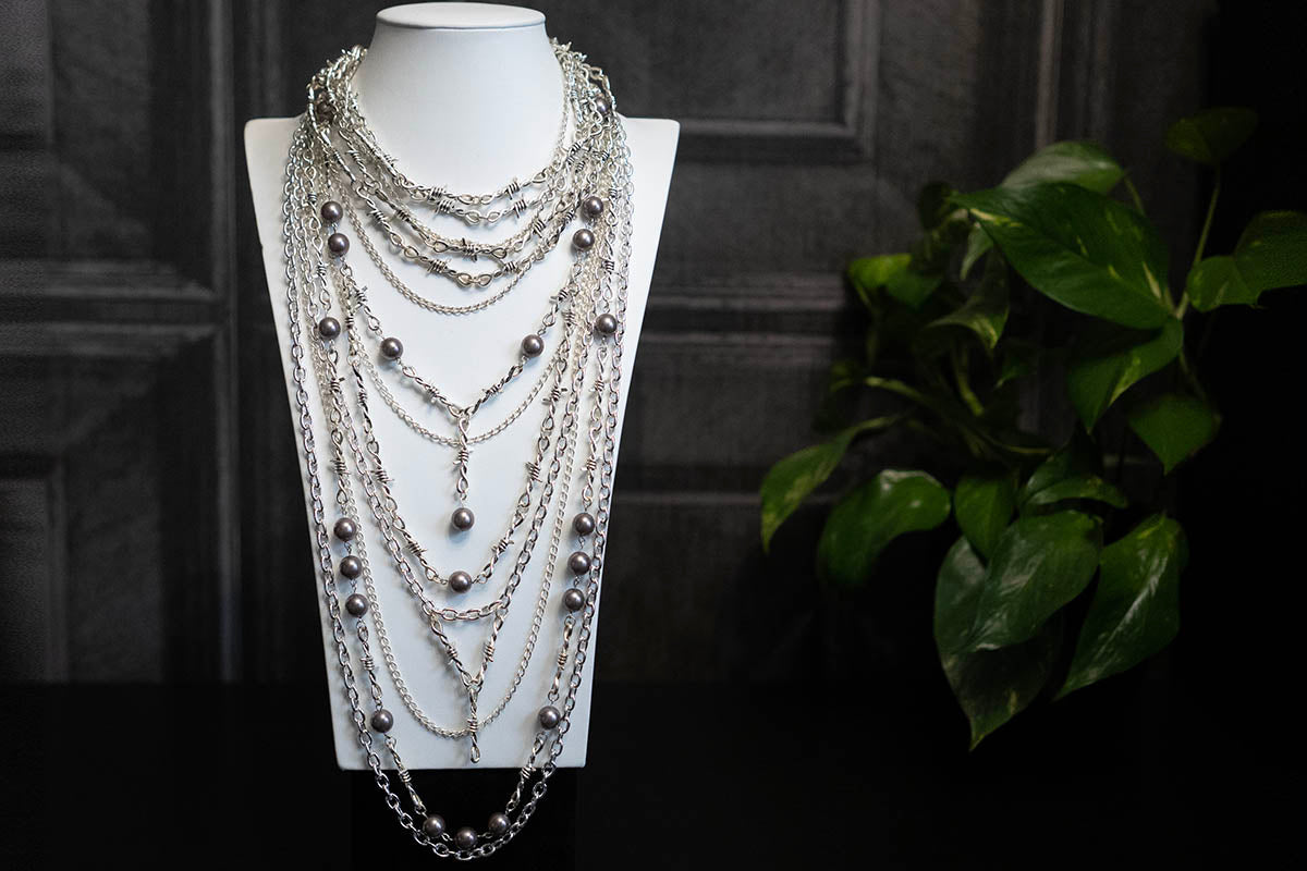 Venus Necklace Black