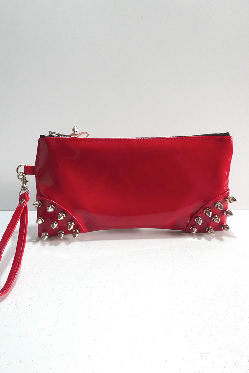 Clutch bag w/ spikes in Gloss PVC