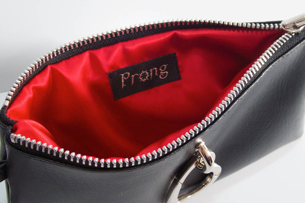 Clutch bag w/ Heart in Leatherette