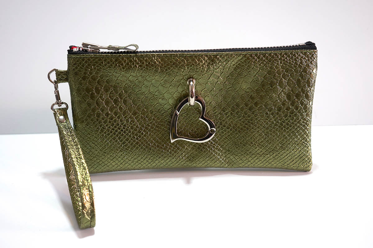 Clutch bag w/ Heart in Snake