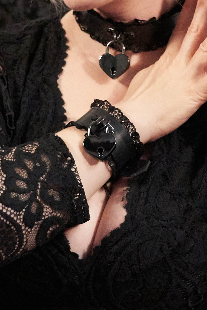 Bangle w/ Padlock and Lace