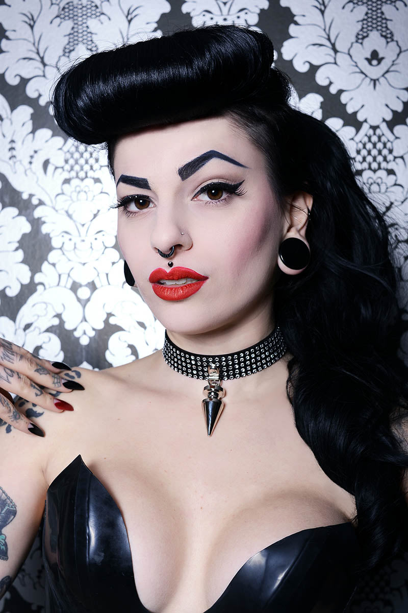 Diamante Choker w/ Spike Drop
