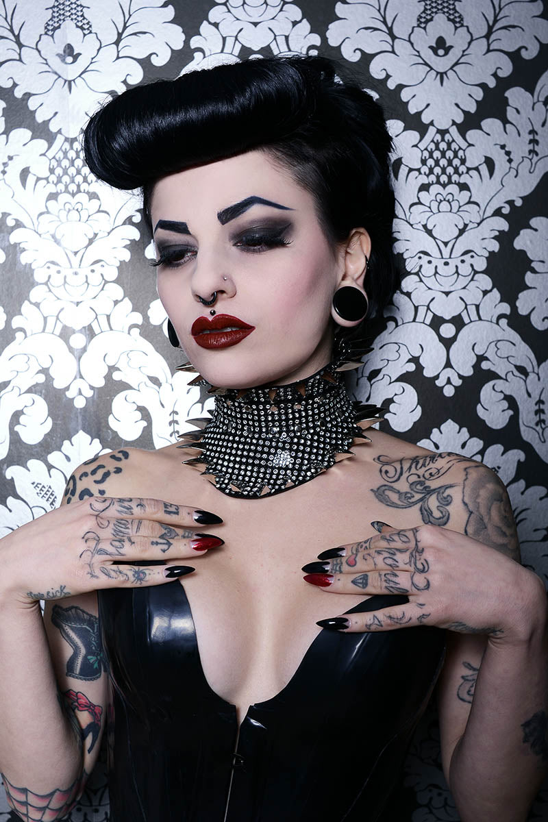 Diamante Posture Collar w/ Claws