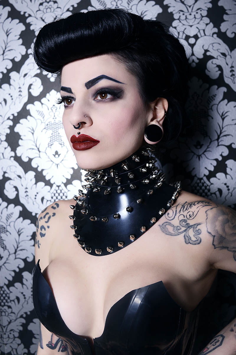 Armour Posture Collar w/ Spikes