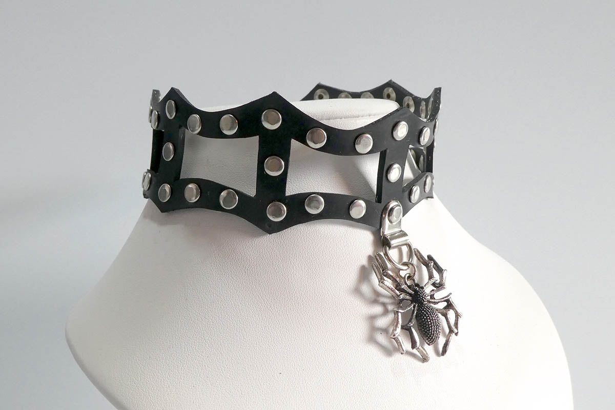 Cobweb Choker w/ Spider Pendant