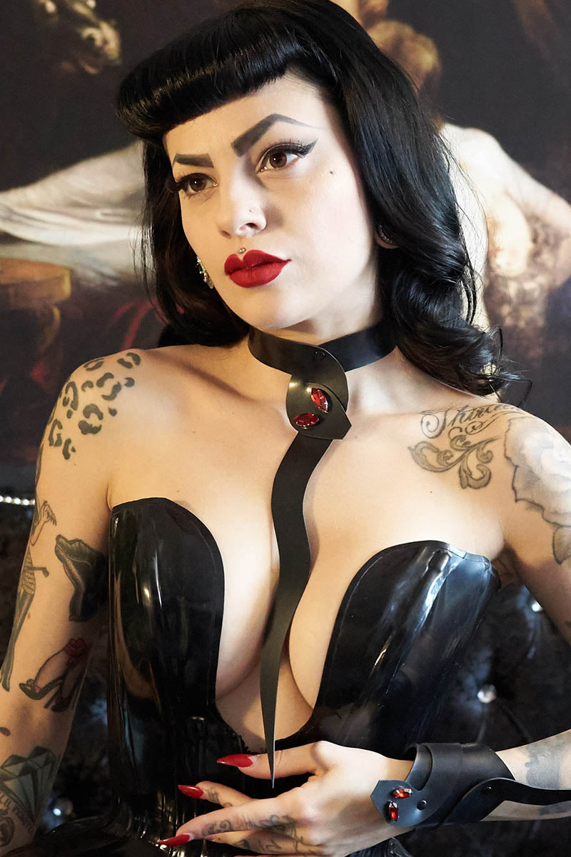 Snake Choker