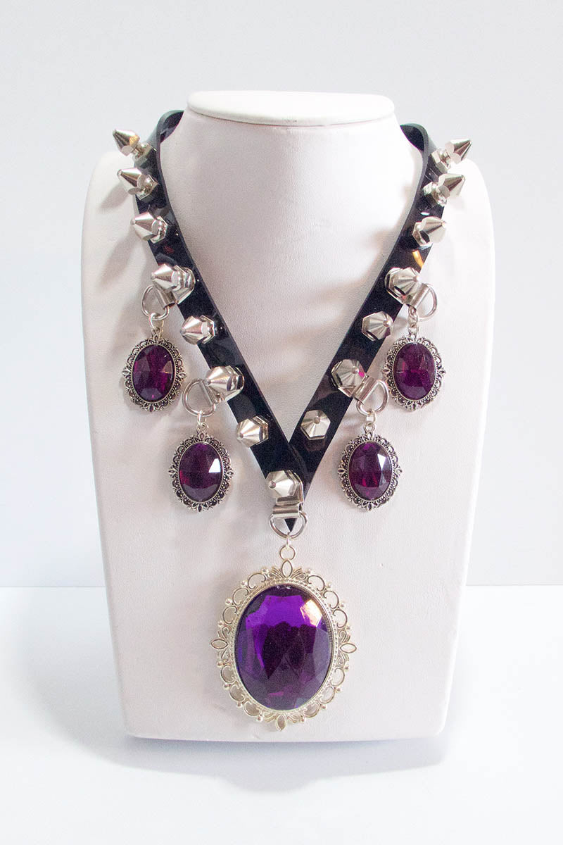 Baroque Pendant Necklace