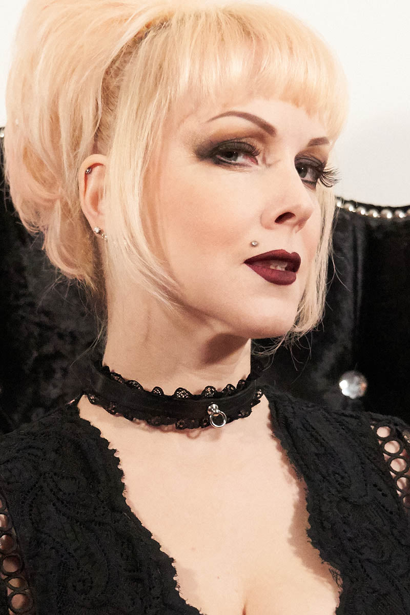 Lace Trimmed Choker with Silver Ring
