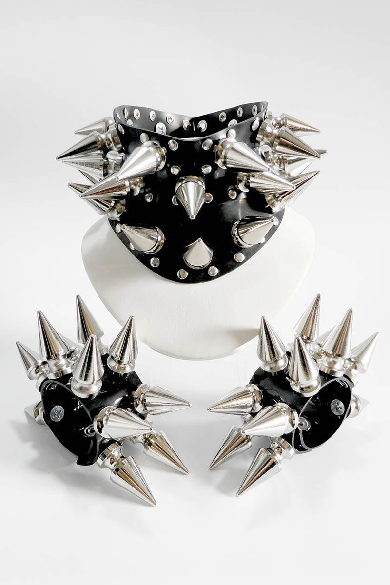 Giant Spikes Posture Collar