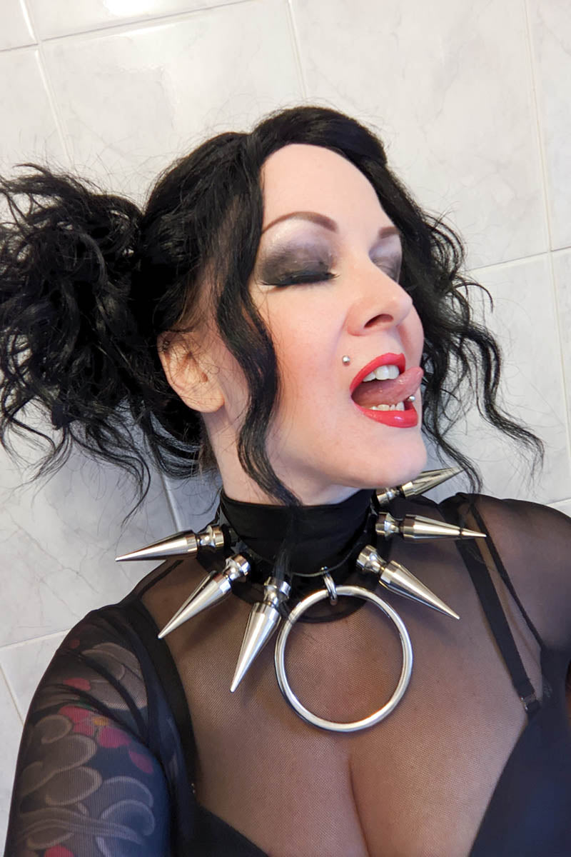 Supersize Giant Spikes Choker w/ Ring