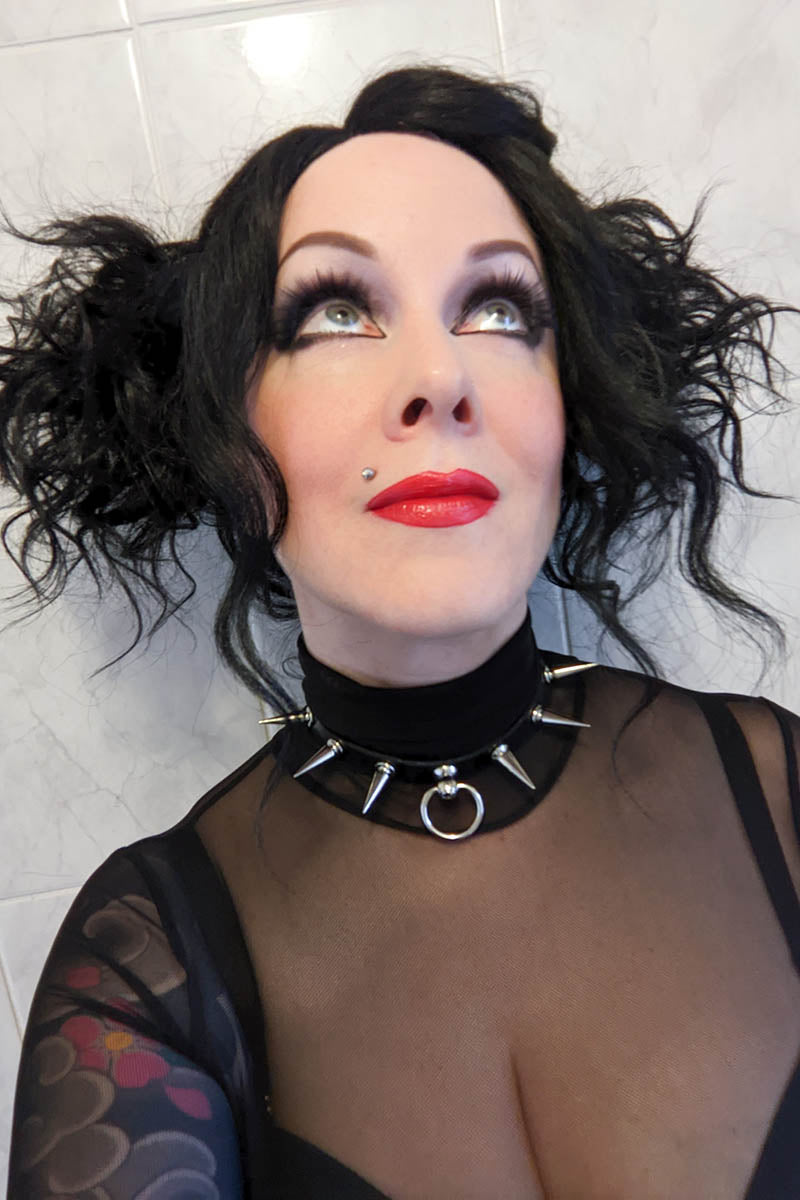 Slim Choker with Spikes and Ring