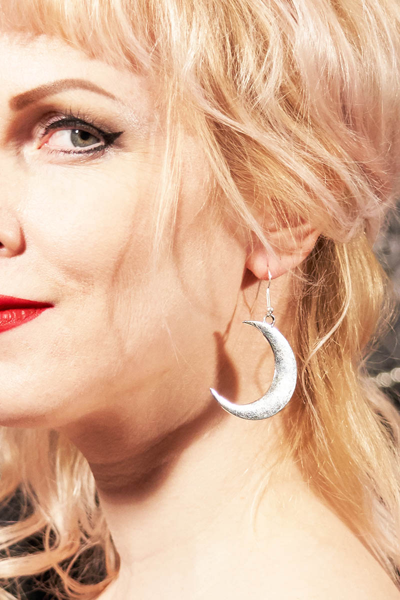 Big Moon Earrings in Silver