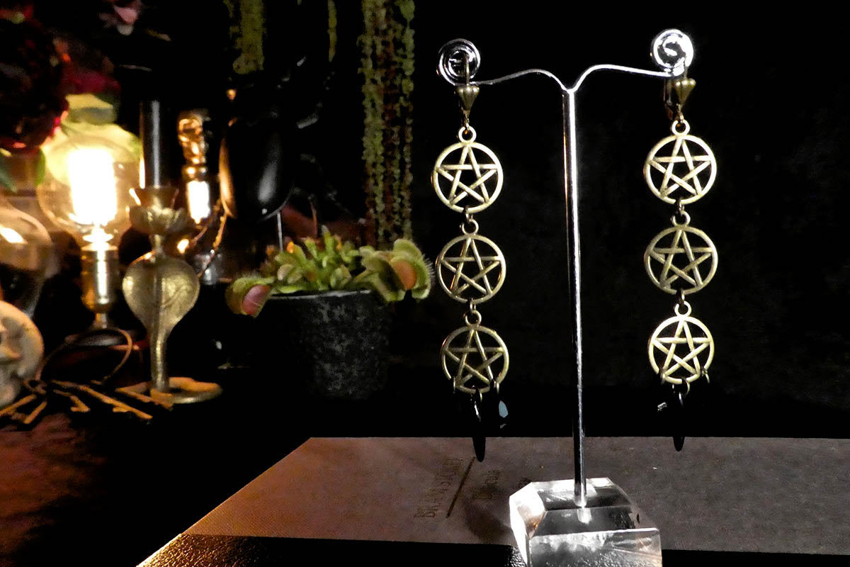 Triple Pentagrams in Bronze