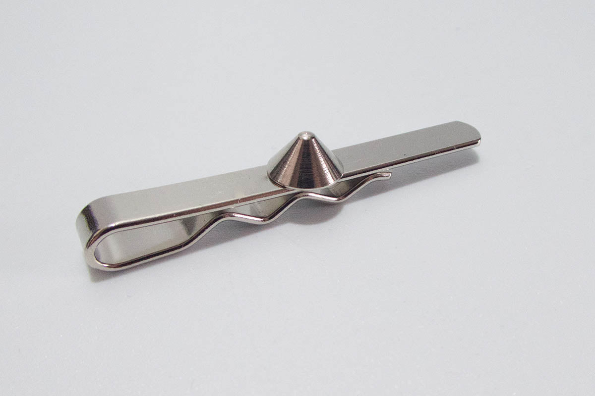Tie Bar w/ Mini Cone Spike