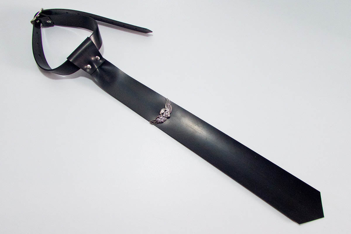 Skinny Tie w/ Winged Skull