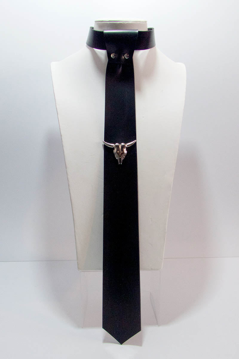 Skinny Tie w/ Cow Skull