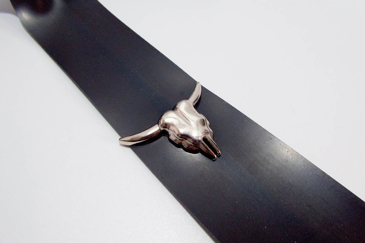 Skinny Tie with Cow Skull