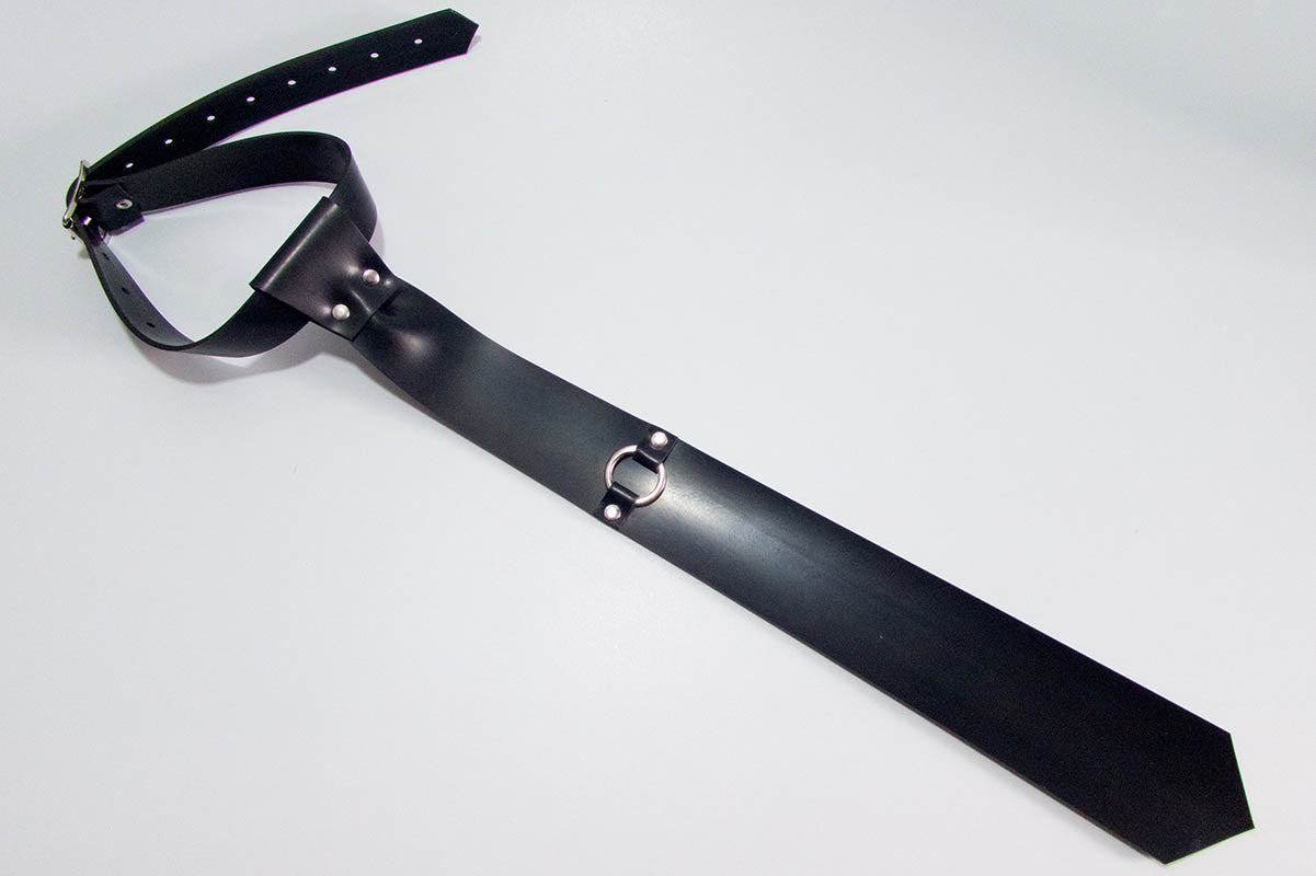 Skinny Tie with Harness