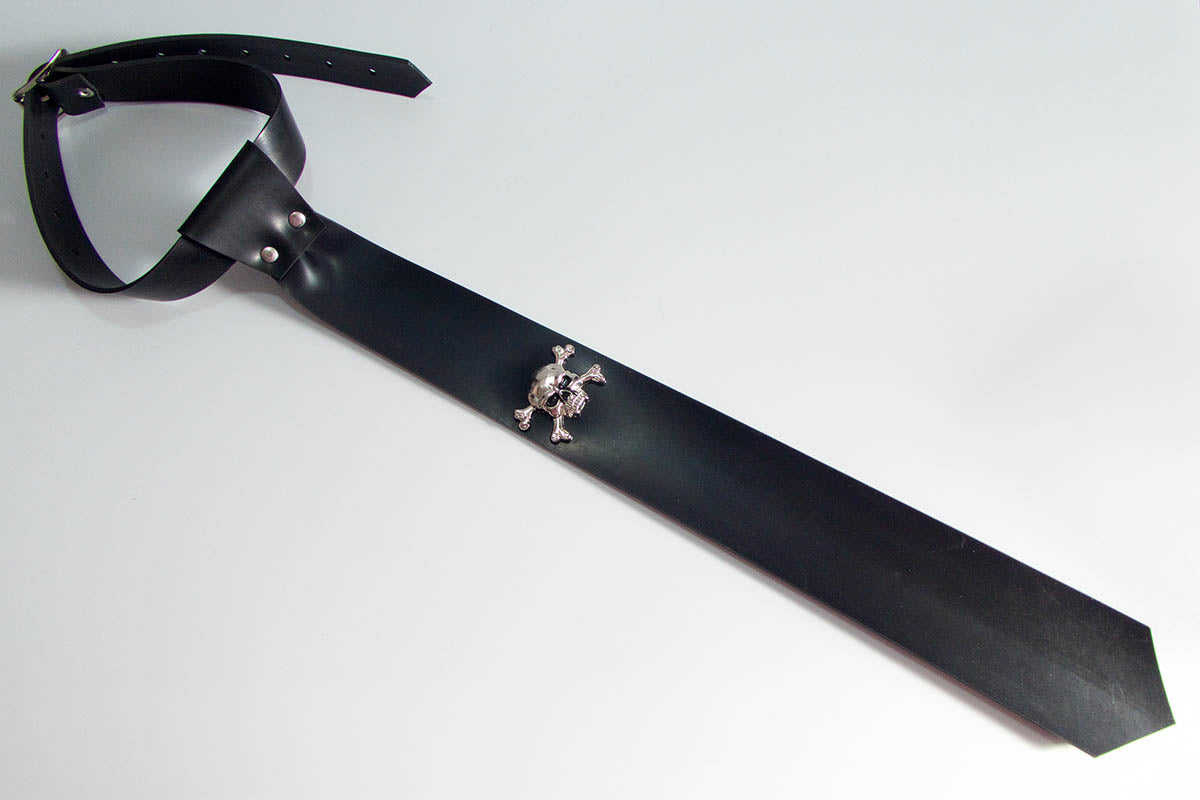 Skinny Tie with Skull