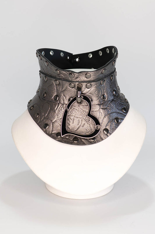 Dark Silver Leather Love Trap Posture Collar