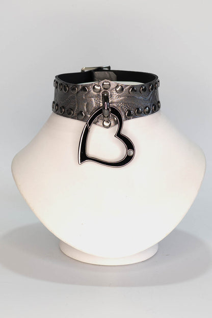Dark Silver Leather Pointed Love Trap Choker