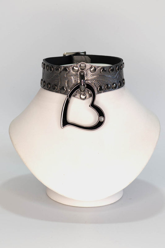 Dark Silver Leather Pointed Love Trap Choker