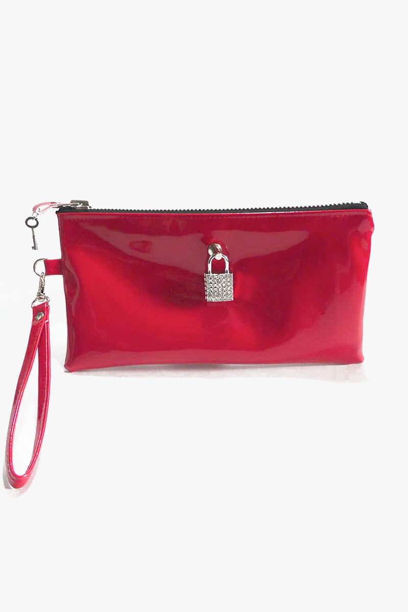 Clutch bag w/ padlock in Gloss PVC
