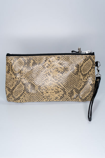 Clutch bag w/ spikes in Natural Snake
