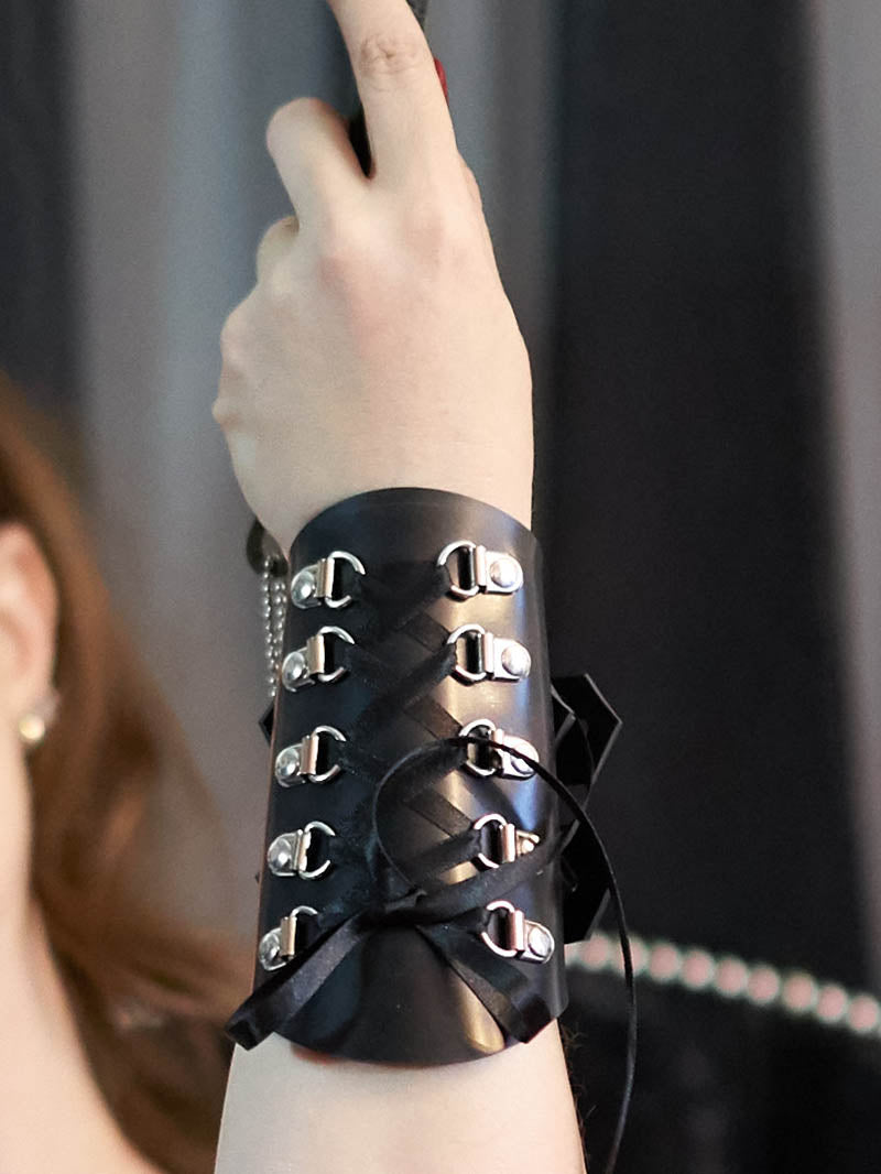 Lace Up Gauntlet