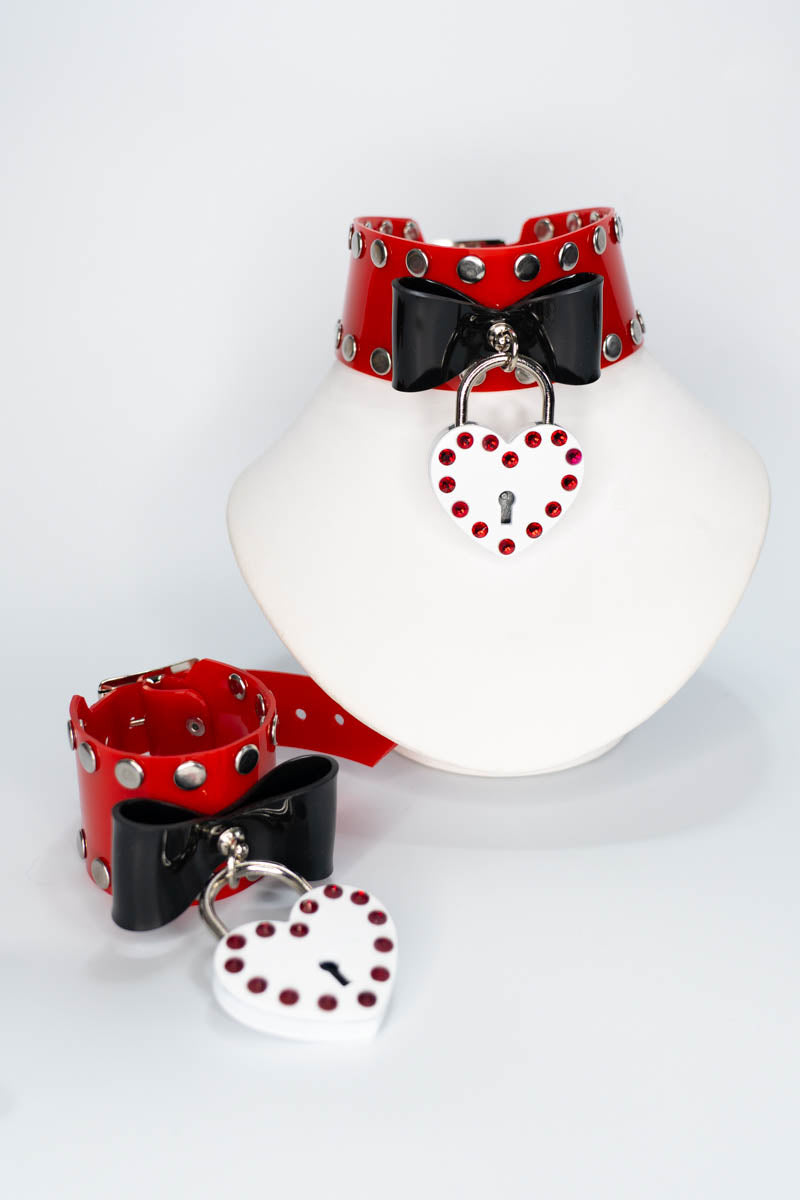 Flirt Bracelet in Red