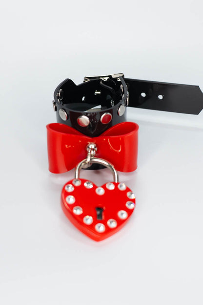 Flirt Bracelet in Black