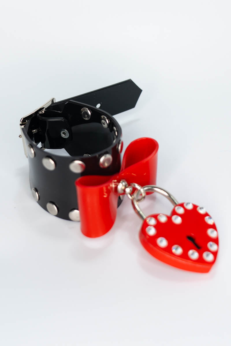 Flirt Bracelet in Black