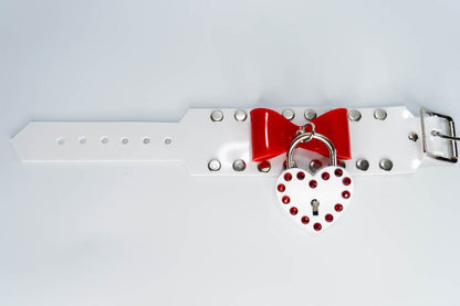 Flirt Bracelet in White