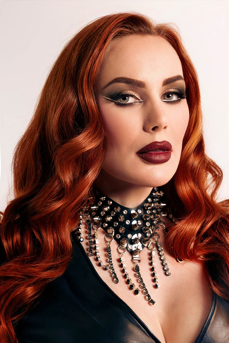 Studs and Diamonds Chain Necklace
