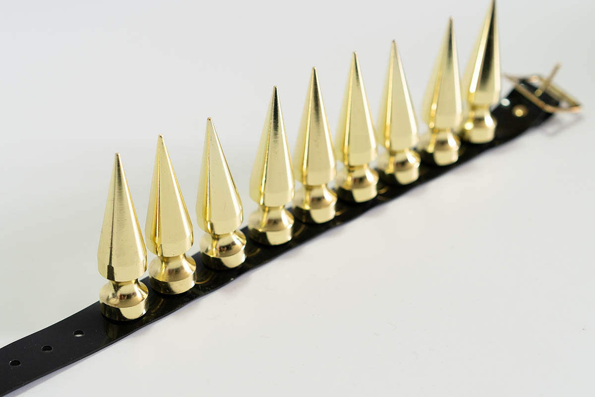 Supersize Giant Spikes Choker