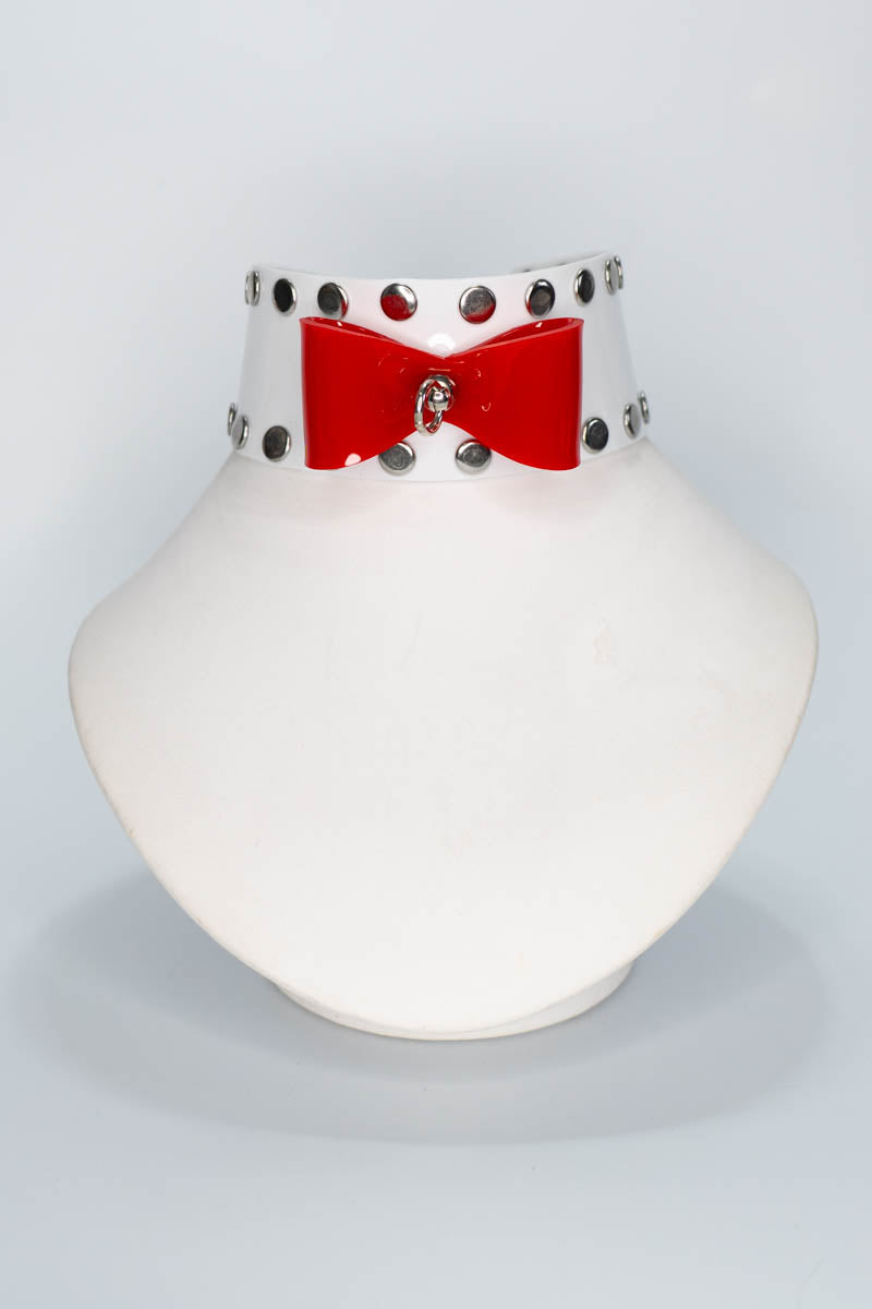 Flirt Choker in White