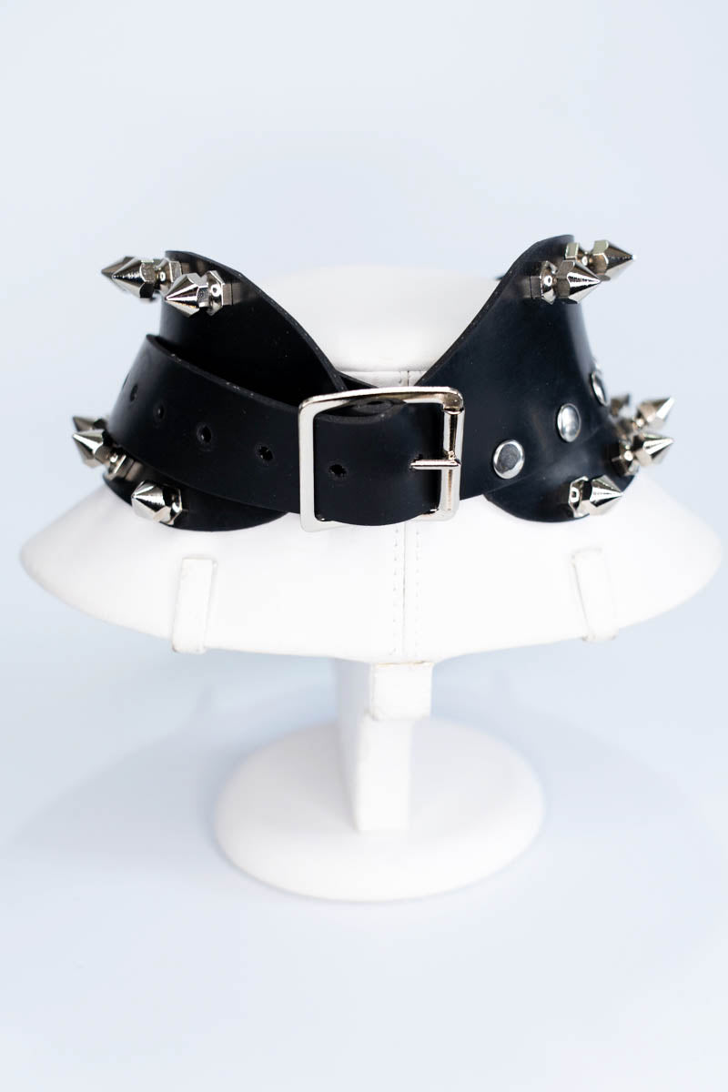 Half Posture Collar with Giant Spike Drops