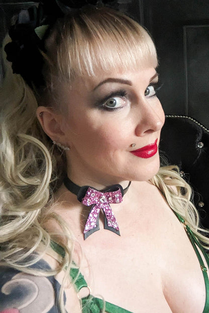 Bow Choker in Pink