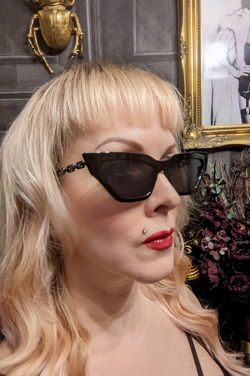 Chain-Arm Sunglasses