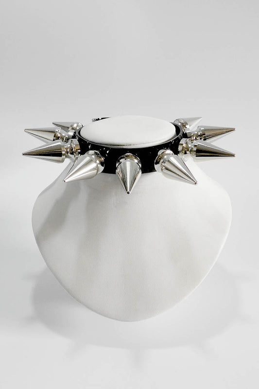 Giant Spikes Choker