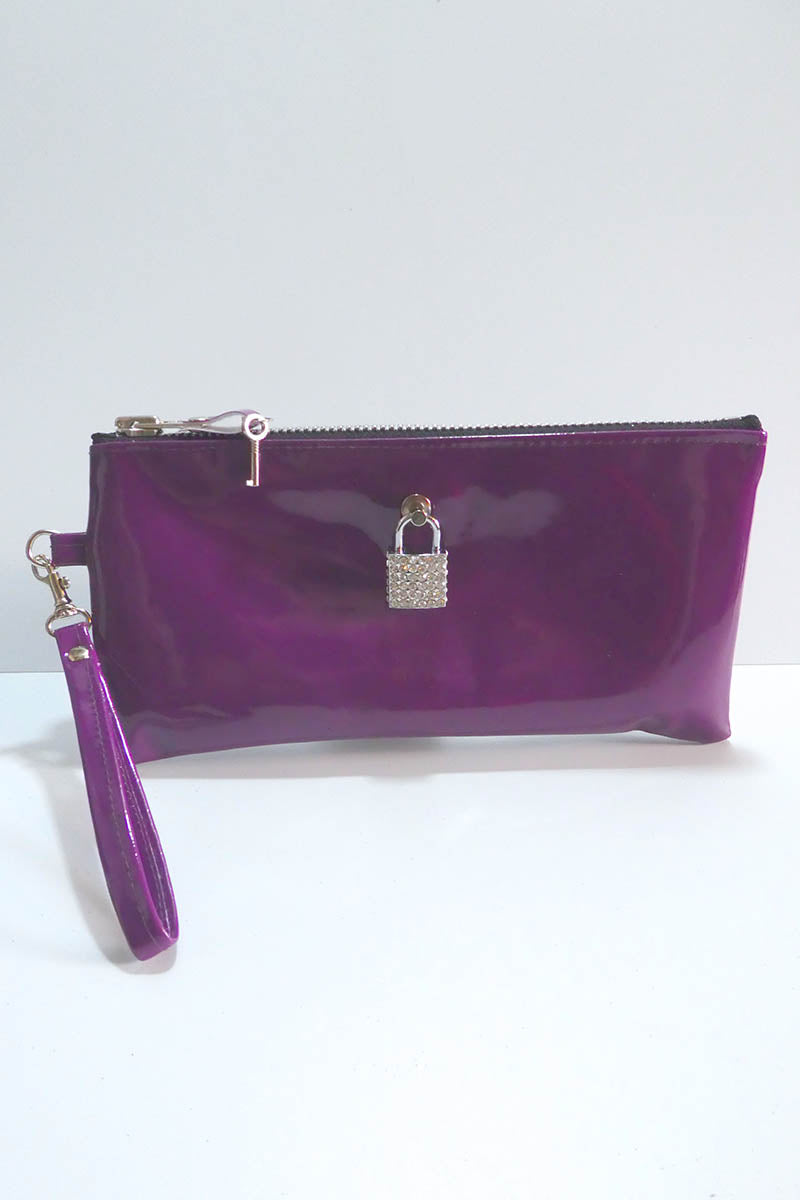 Clutch bag w/ padlock in Gloss