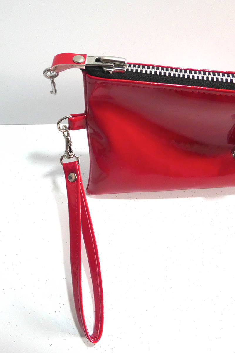 Clutch bag w/ padlock in Gloss