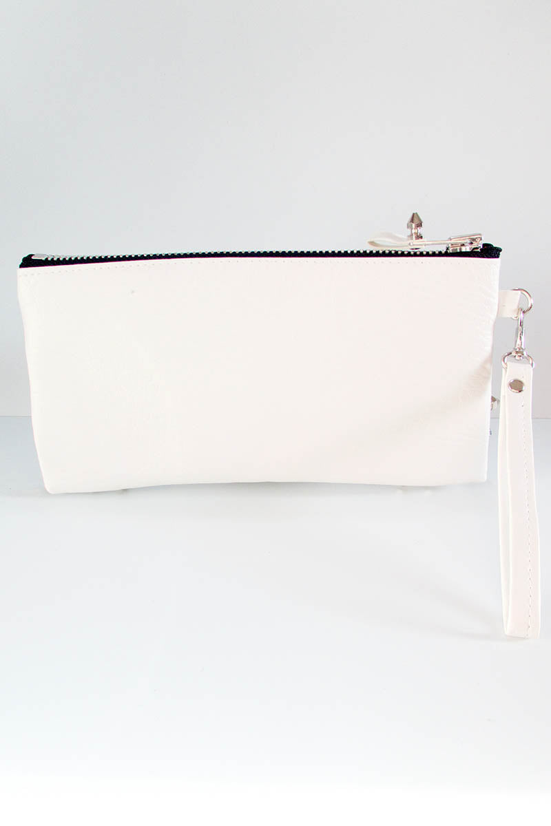 Clutch bag w/ spikes in Leatherette